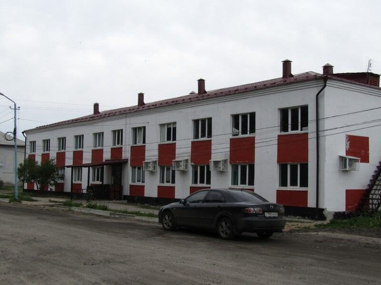 Здание казначейства в пос.Сандово. 2011г