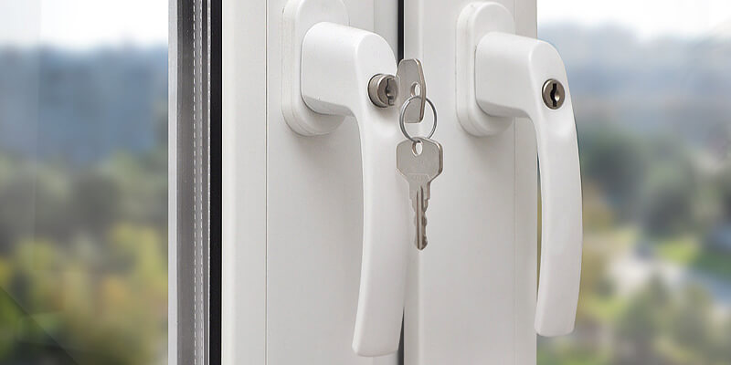 Ручка окна с замком